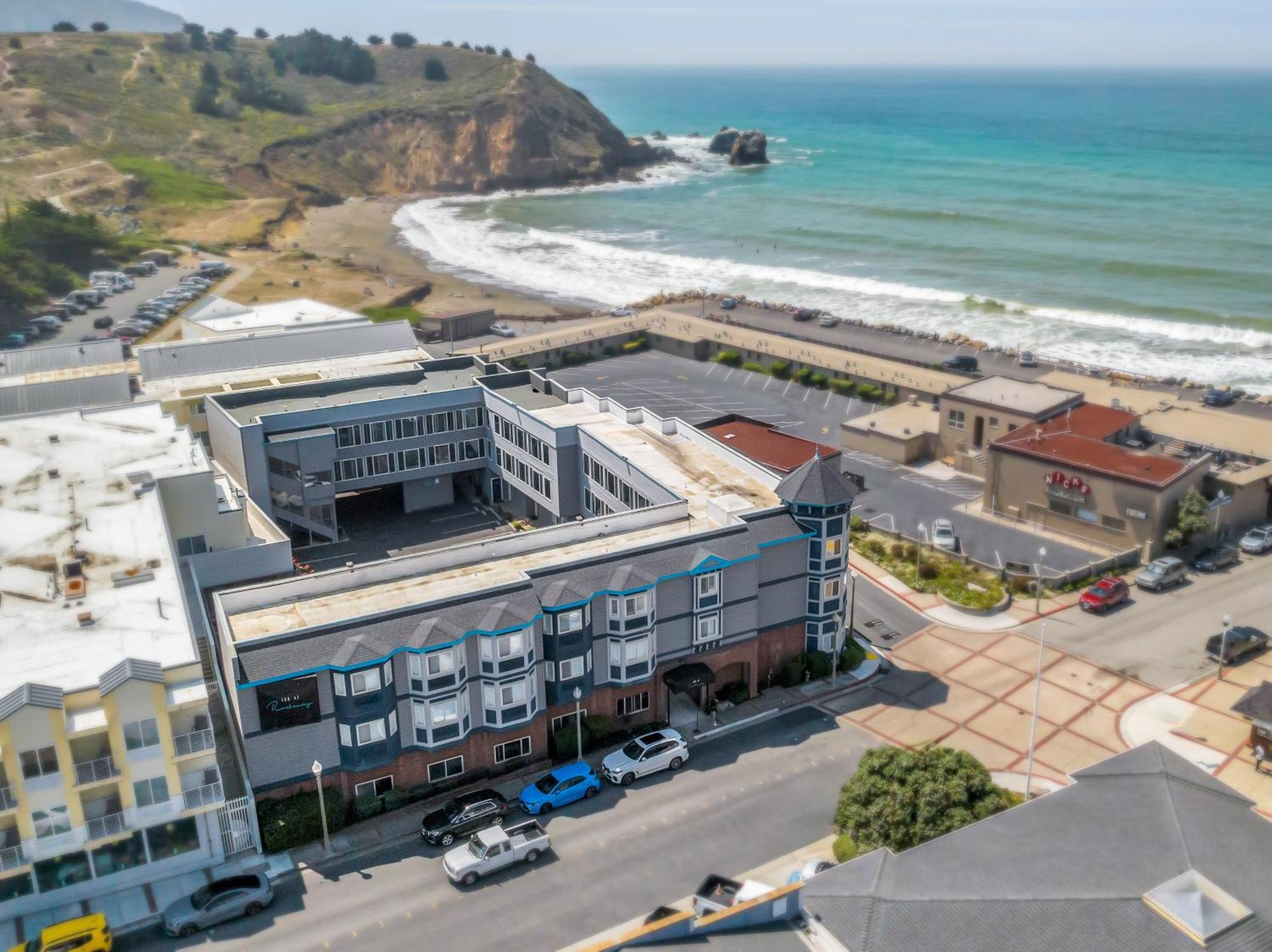 Inn At Rockaway Pacifica Exterior foto